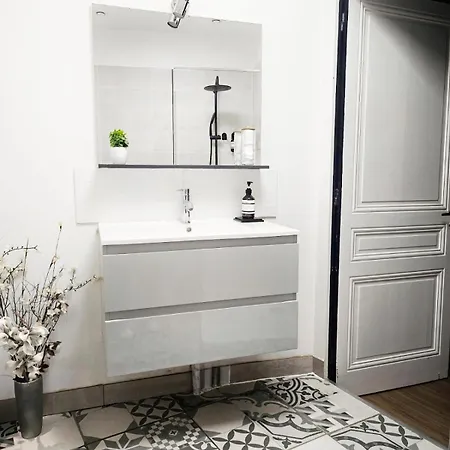 Suite Passion - Jacuzzi Prive - Table Massage Saint-Etienne (Loire)