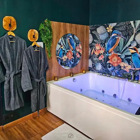 Apartment Suite Passion - Jacuzzi Prive - Table Massage
